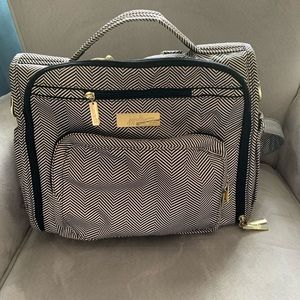 JuJuBe BFF Convertible Diaper Backpack/Messenger
